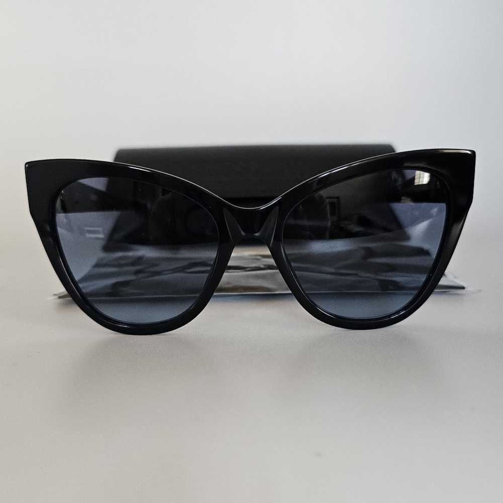 Authentic MOSCHINO Sunglasses NEW With Case & Dustcloth - Picture 2 of 14